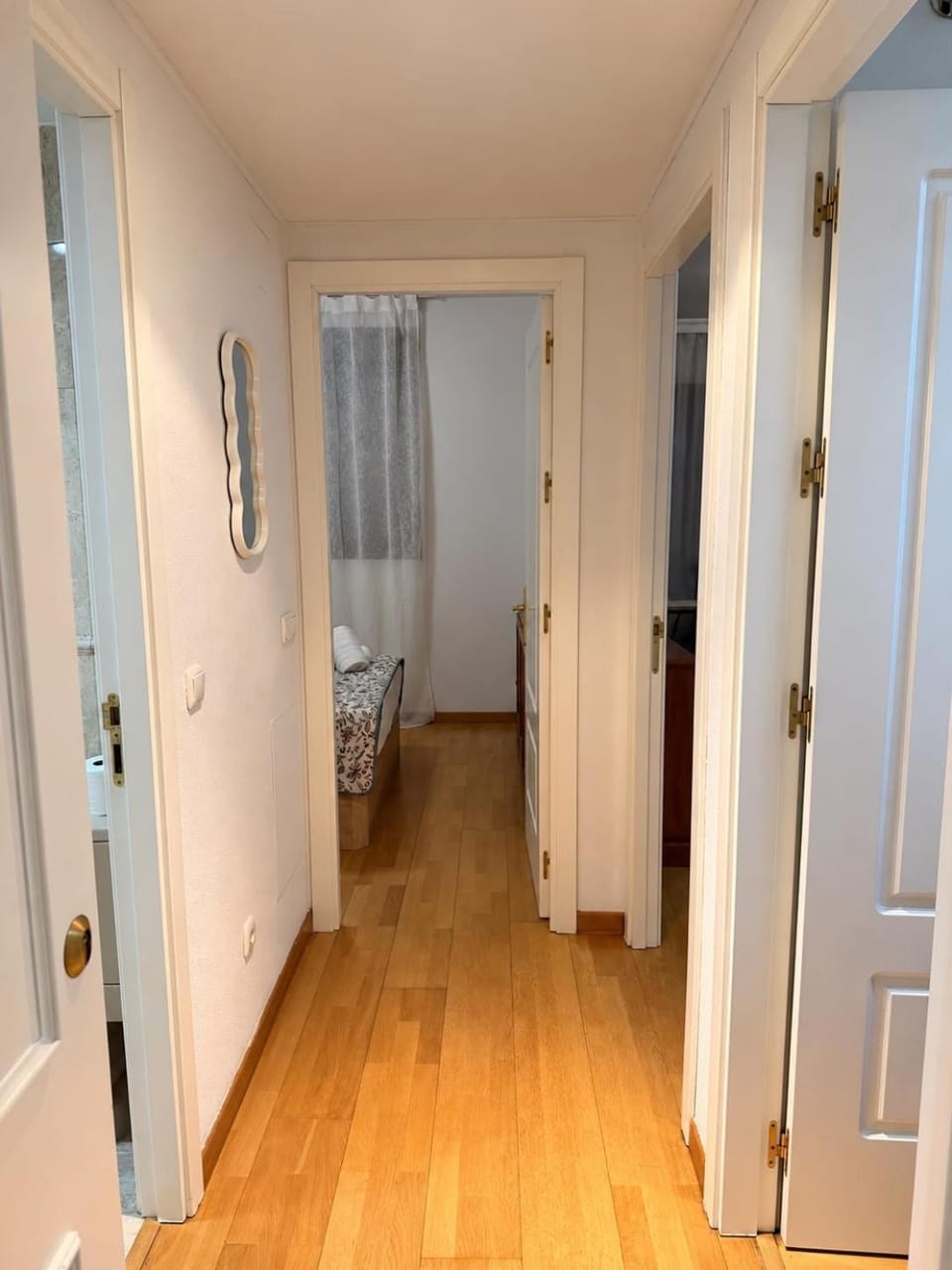 Central Living Madrid-Airport & Wanda Apartment in Madrid