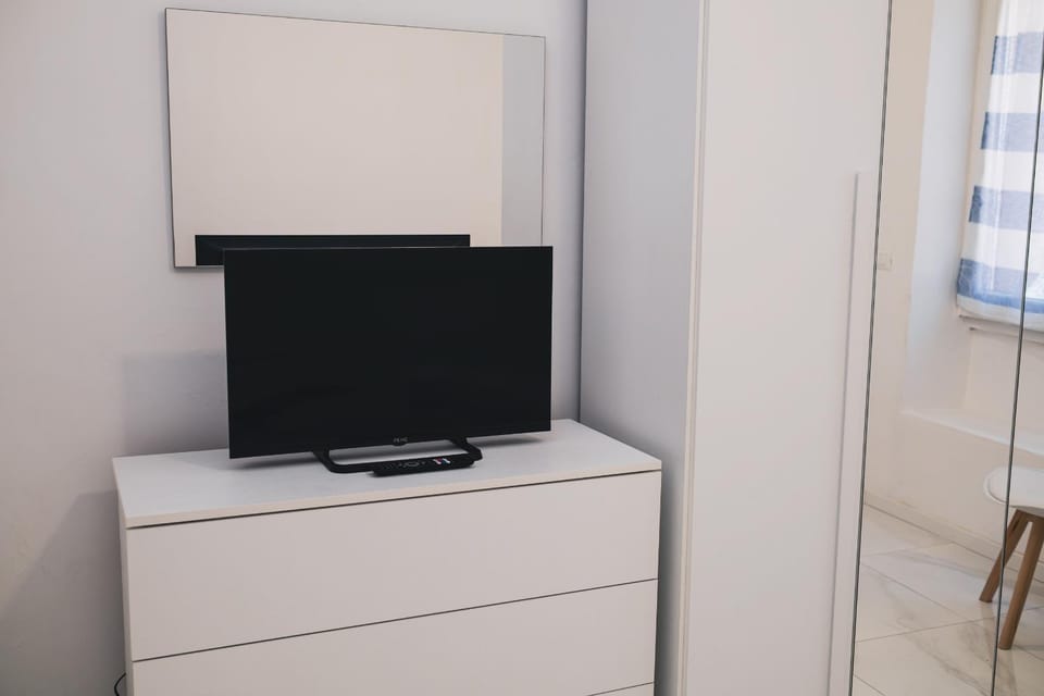Casa Le Grazie Urban Charm & 3 Double Bedrooms Apartment in Bergamo