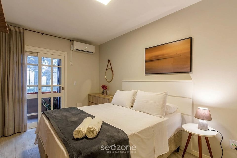 Bed, View (from property/room), Balcony/Terrace, Bedroom