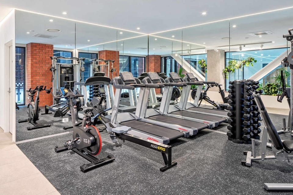 Wellington City Stay - 1BR with Pool & Gym Apartment in Wellington