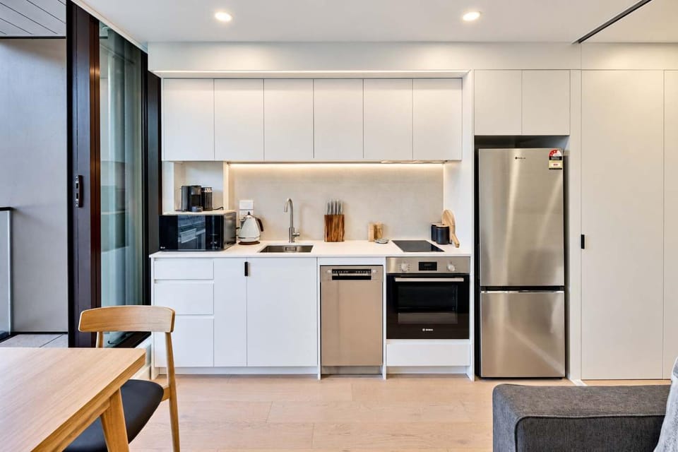 Wellington City Stay - 1BR with Pool & Gym Apartment in Wellington