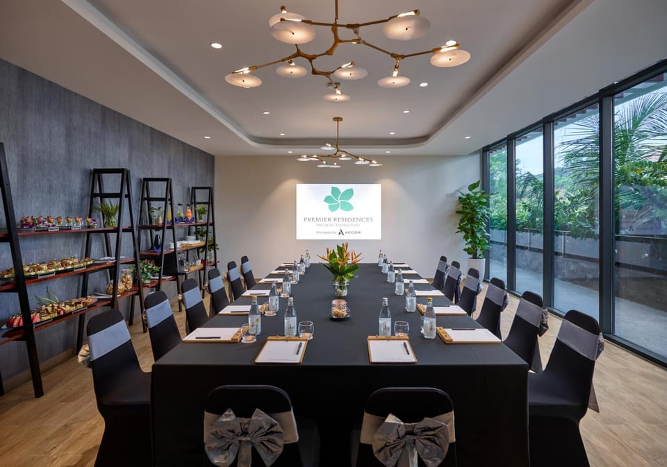 Meeting/conference room
