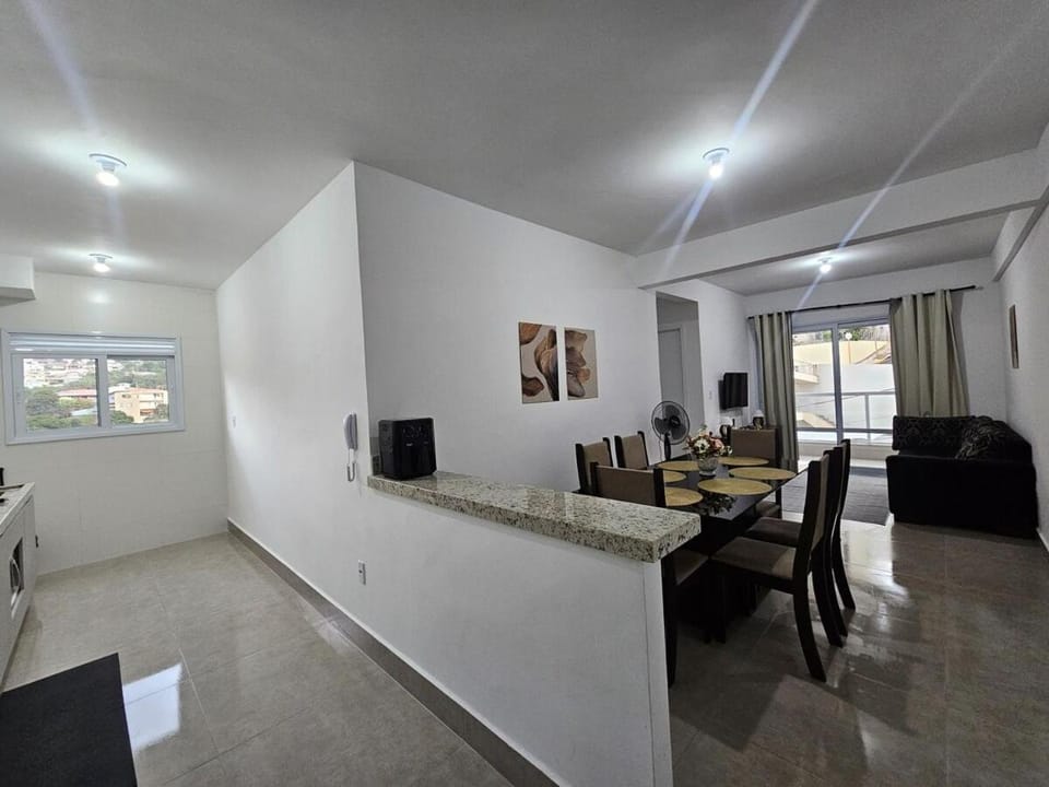 Apto Serra Negra com enxoval aceita pet pequeno garagem Apartment in Serra Negra