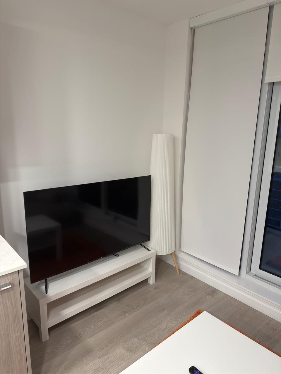 Cozy one bedroom skyview Apartment in Surrey