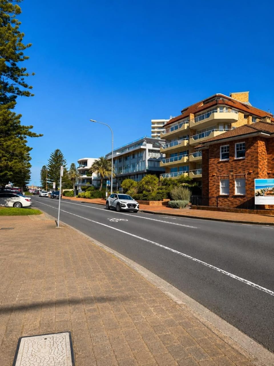 Stylish Queenscliff Escape Minutes to Manly Beach Apartment in Manly