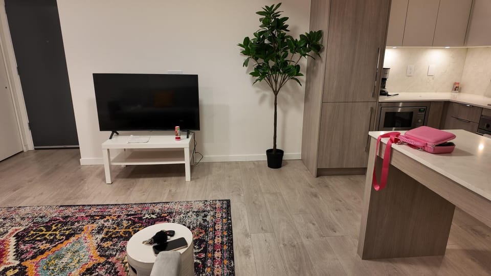 Executive Central Haven Apartment in Surrey