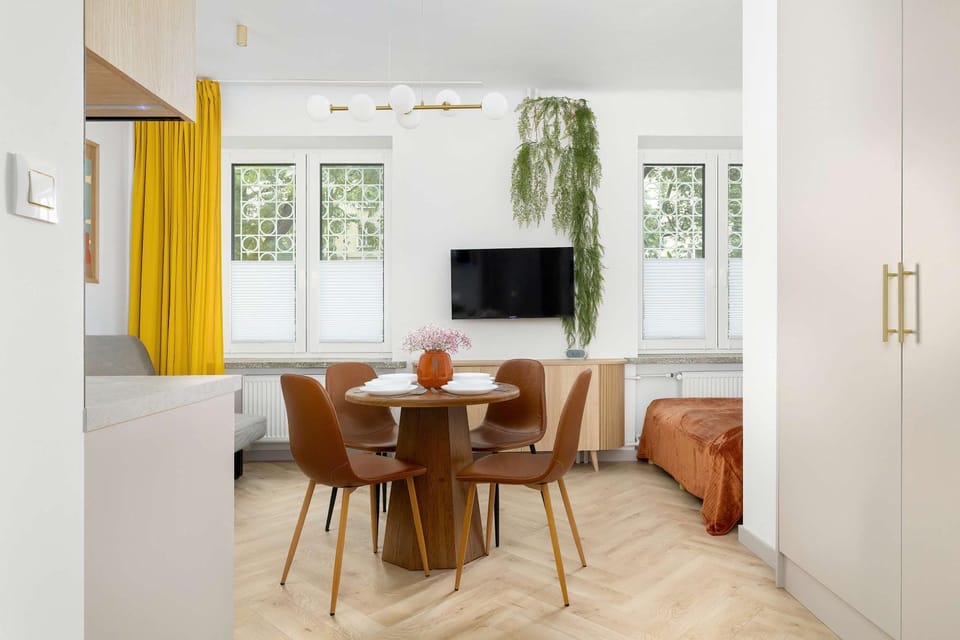 TV and multimedia, Dining area