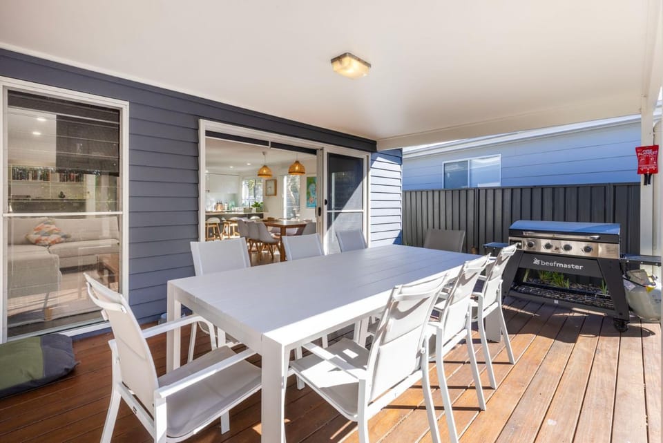 Saltwood - Pet Friendly - Community Pool House in Callala Bay