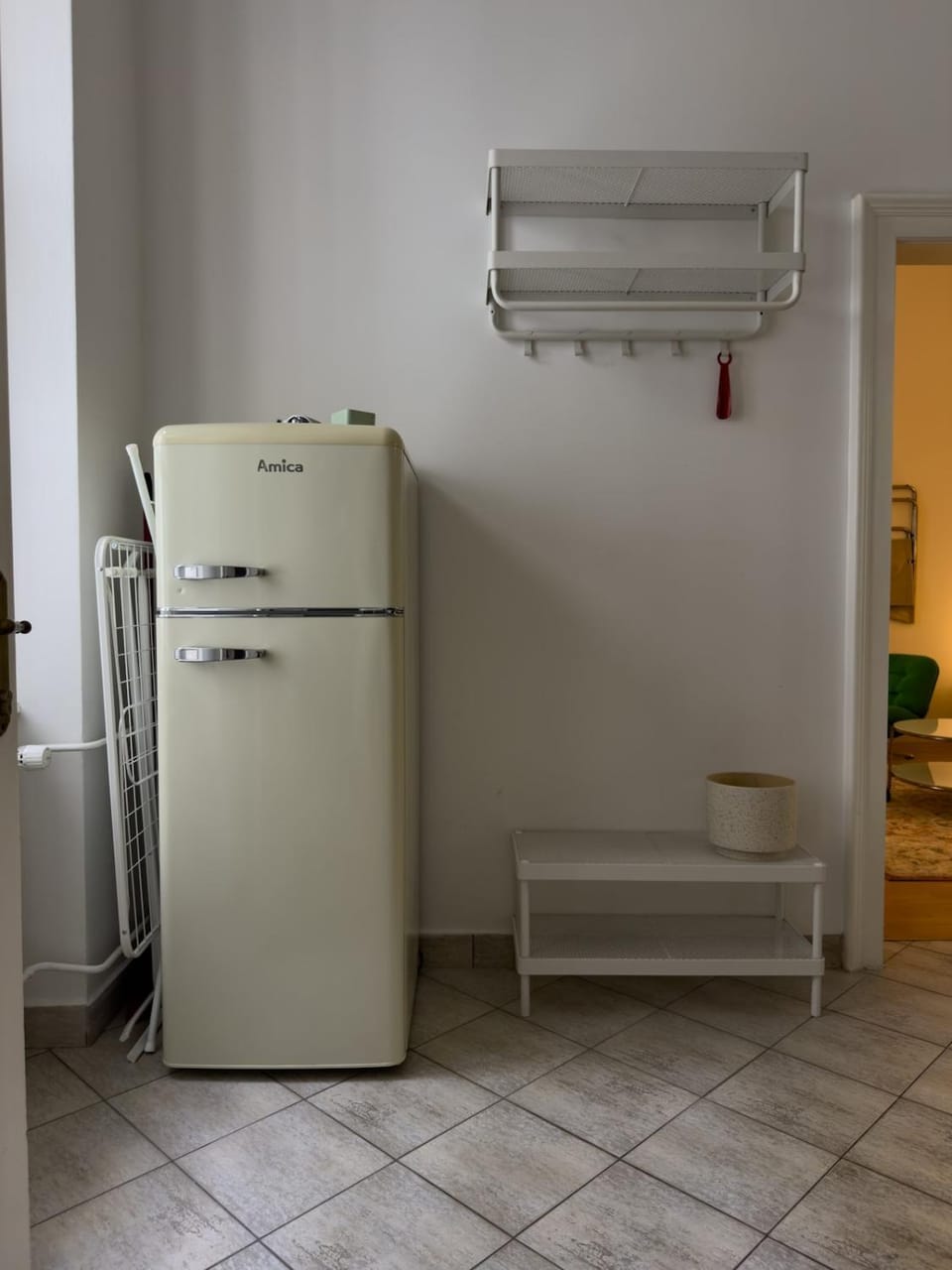 Classy Old Town Home, Wifi, Smart Projector, AC Apartment in Bratislava