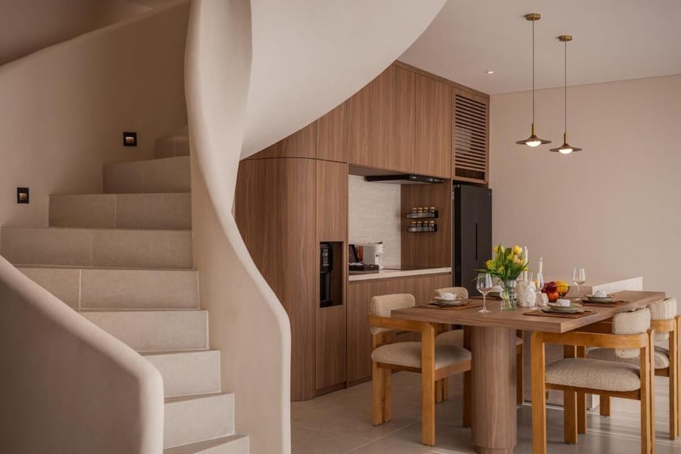 Kitchen or kitchenette, Dining area, minibar