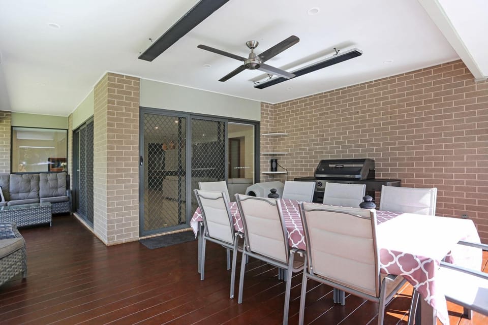 Moola Haven House in Hawks Nest