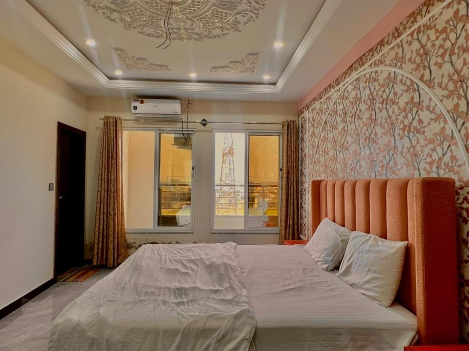 Bed, Photo of the whole room, air conditioner