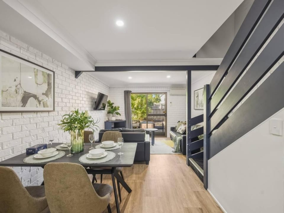 Great Value Stay Pool Parking Prime Location House in Brisbane