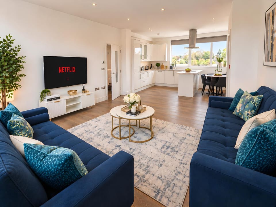 TV and multimedia, Living room, Seating area, Dining area, Evening entertainment