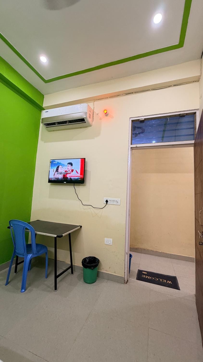 TV and multimedia, air conditioner