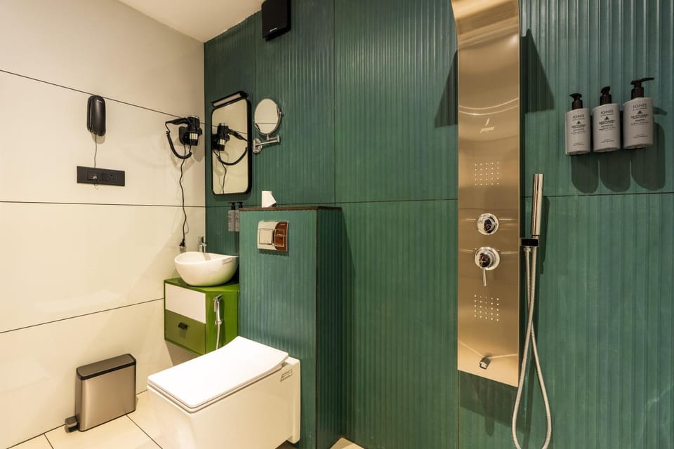 Shower, Bathroom
