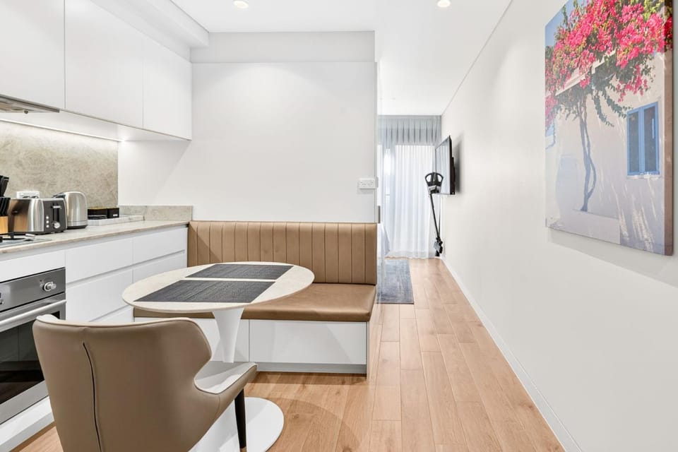 Urban Summer Hideaway in Sydney's Paddington Apartment in Sydney