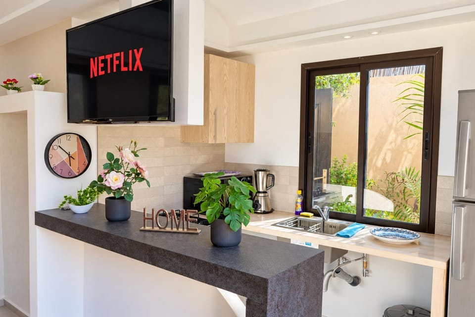 Living room, Lounge or bar, Seating area, kitchen