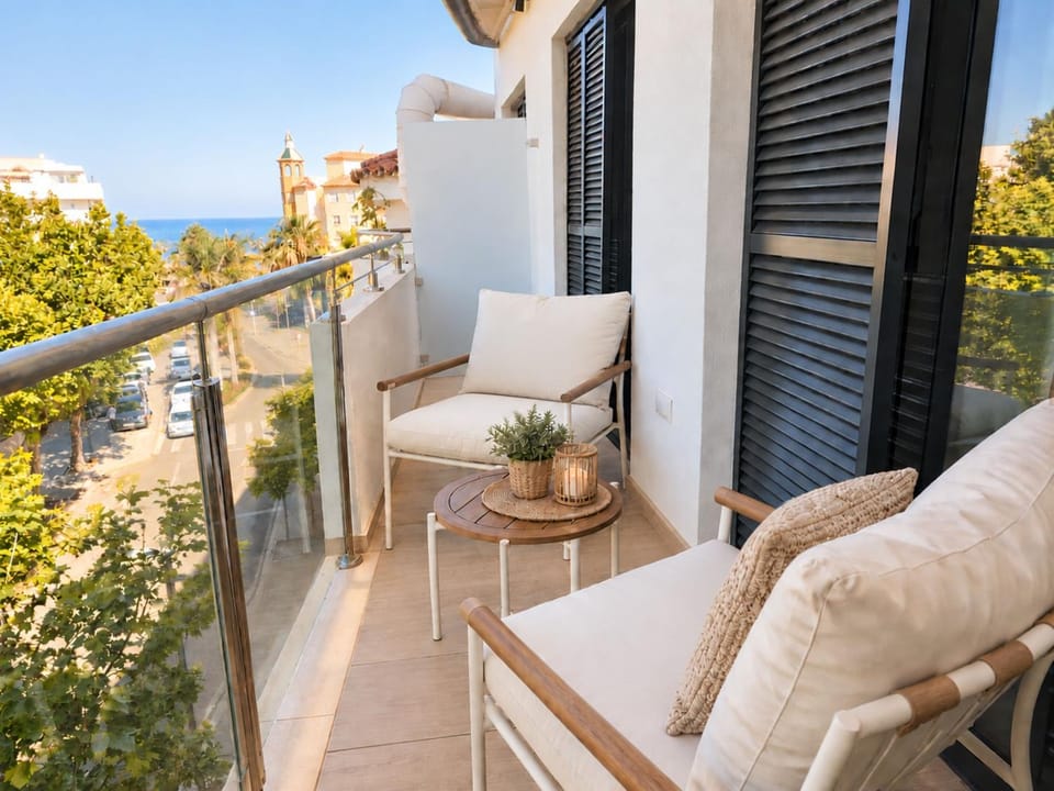 View (from property/room), Balcony/Terrace, Balcony/Terrace, Sea view, Street view