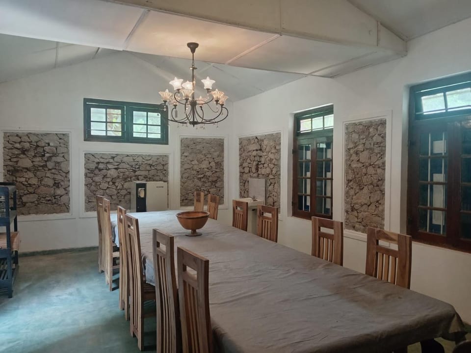 Roland Bungalow Vacation rental in Central Province