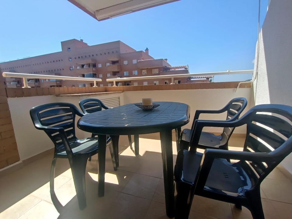 View (from property/room), Balcony/Terrace, Dining area
