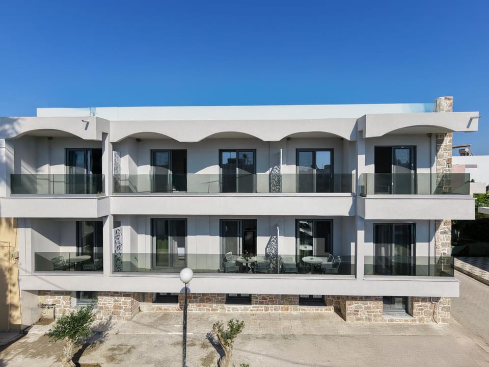 Property building, Balcony/Terrace