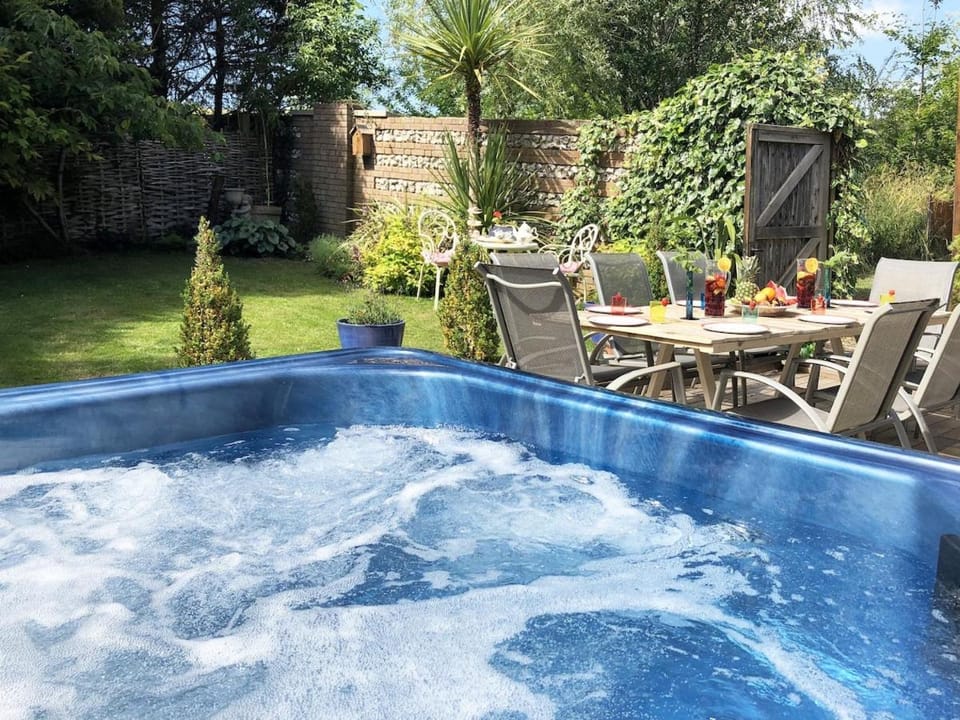 Hot Tub