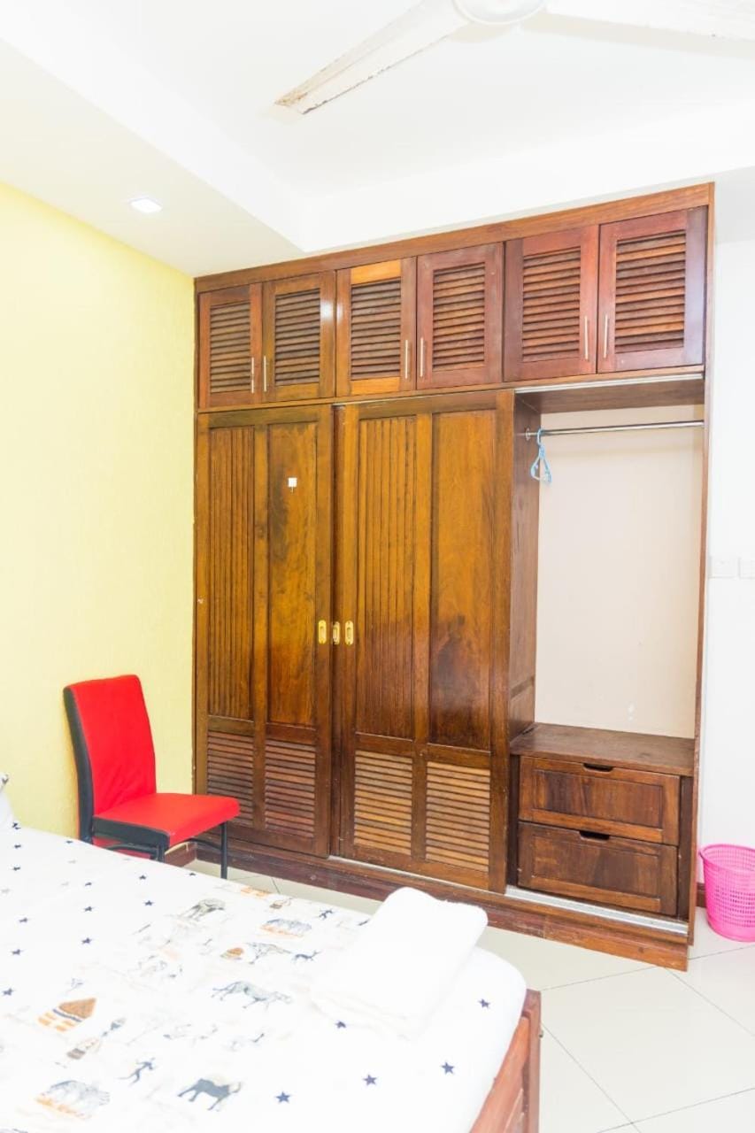 Palm Holiday Homes C2 Apartment in Mombasa County