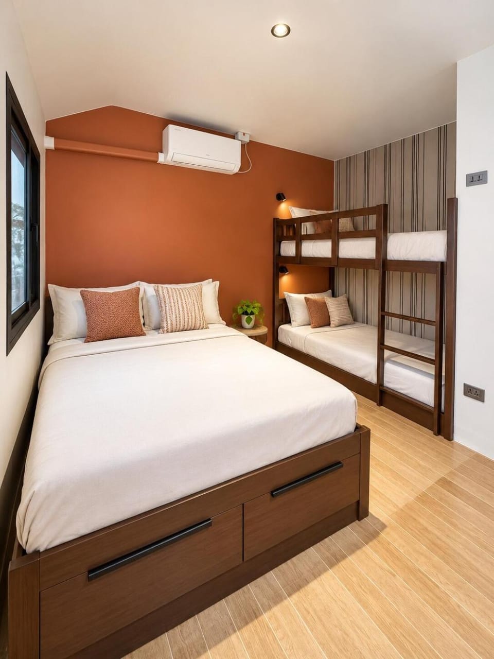 Solar House with Big Balcony Near Airport and Resorts Apartment in Lapu-Lapu City
