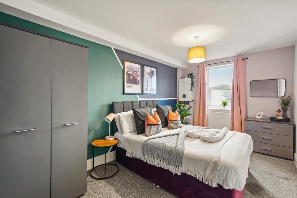 The Rooftop Penthouse - Stylish City Escape Apartment in Bristol