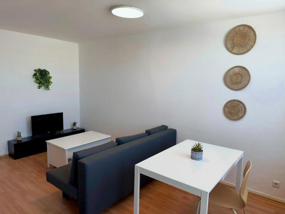TV and multimedia, Living room, Dining area