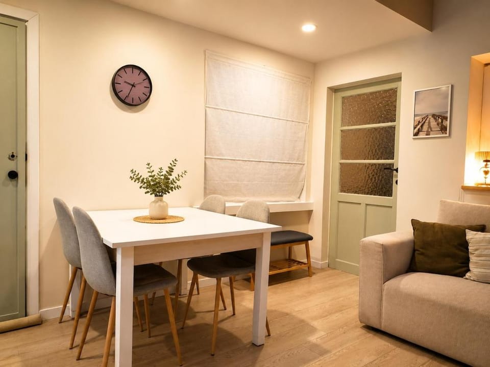 Partie privative de la maison avec 2 chambres Vacation rental in Flanders