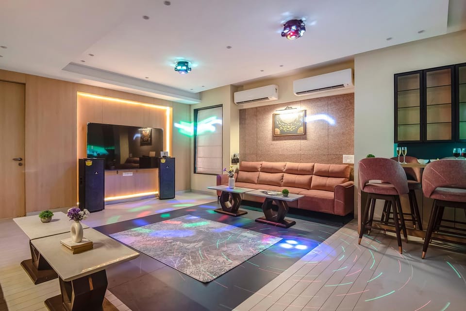 ELIVAAS Signature VK Villa 10-BHK Villa with Two Private Indoor Pools, Lift , Party Room, Games Room & Mountain View Villa in Igatpuri