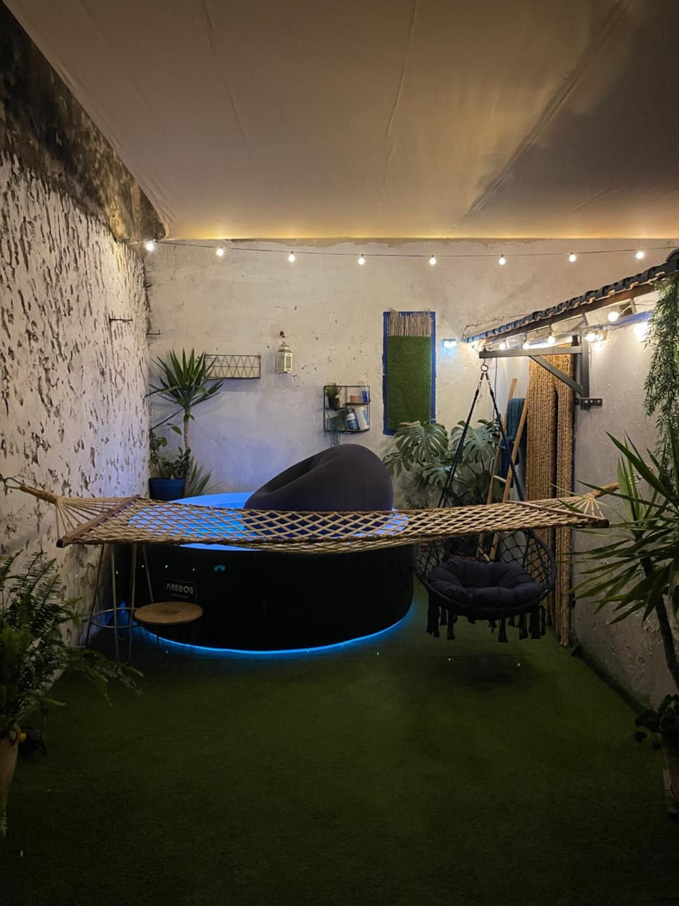 Studio cosy avec jacuzzi privatif Apartment in La Seyne-sur-Mer