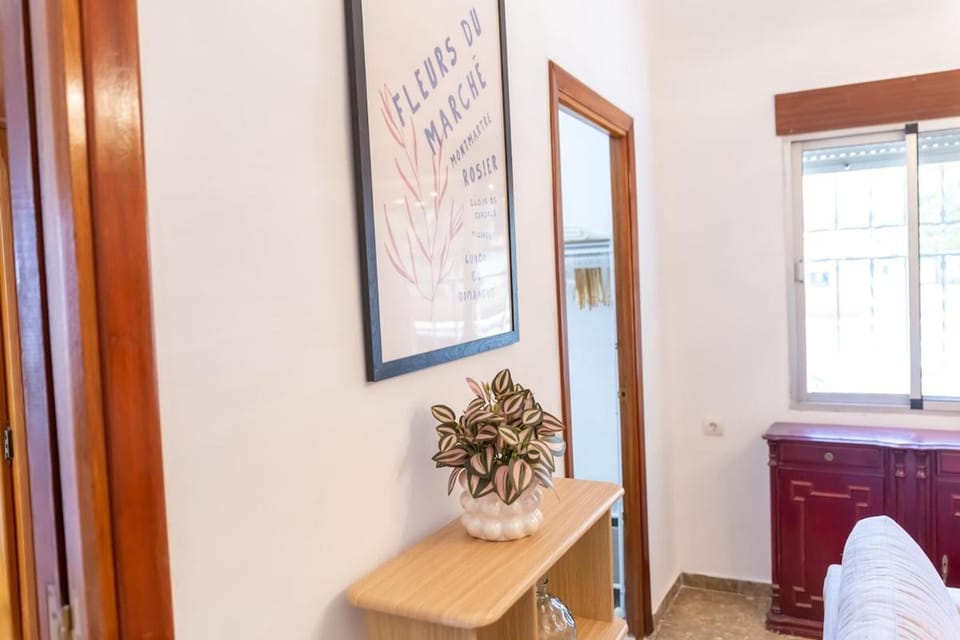 Independent house in Centro I 3 BEDROOMS I Garden I Parking House in Malaga