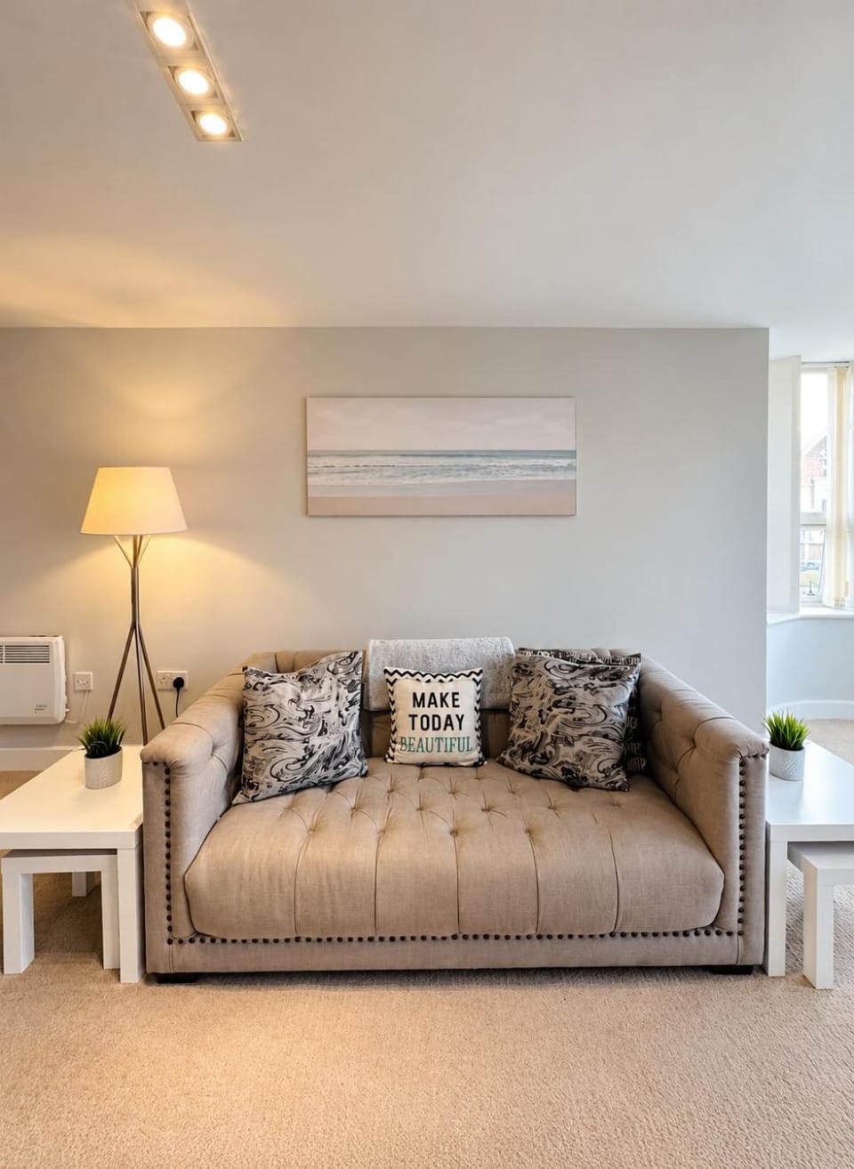 Stylish Central Lytham 2 Bed - Walk Everywhere Apartment in Borough of Fylde