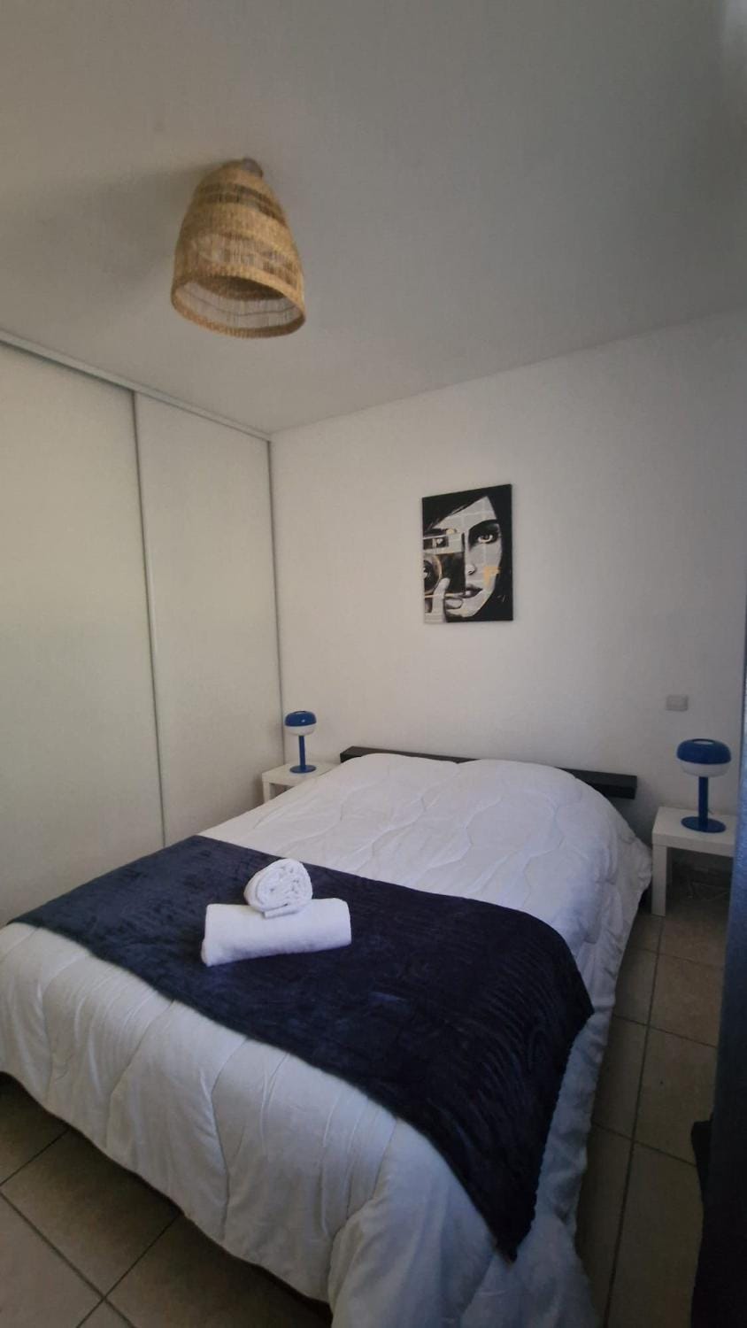 Belle Villa Le PATIO 6p jardin, climatisation, parking privé Villa in Nimes