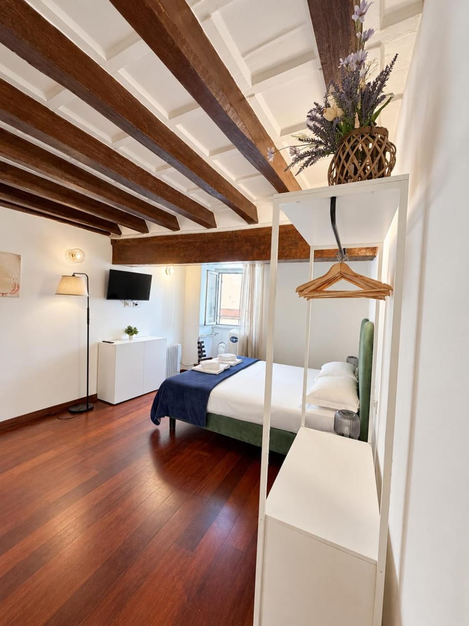 Trastevere Tiny Home Apartment in Rome