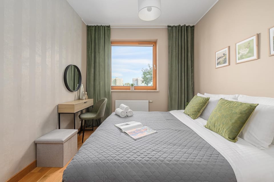 Bed, Living room, Photo of the whole room, Bedroom