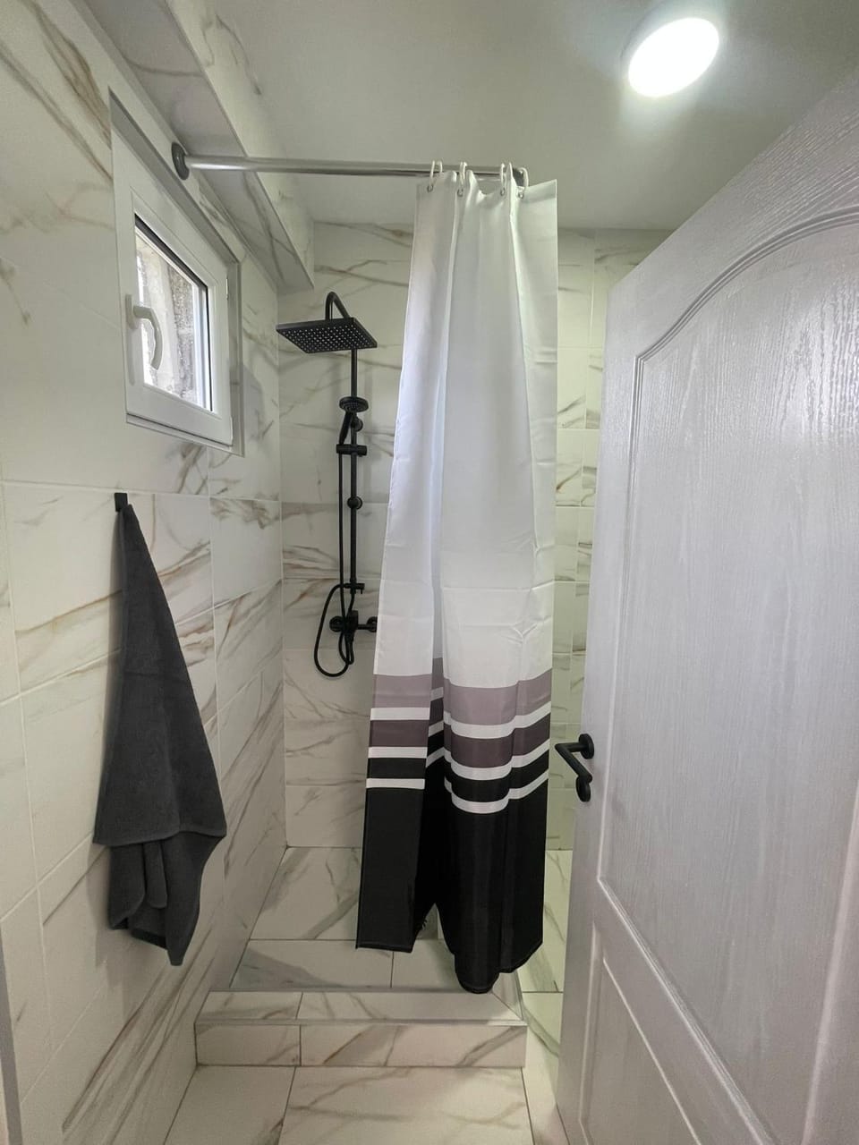 Privatna oaza sa 3 apartmana i velikim dvorištem Pet friendly House in Vojvodina