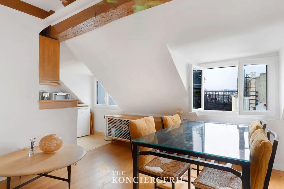 Studio design pres de Saint-Sulpice Apartment in Paris