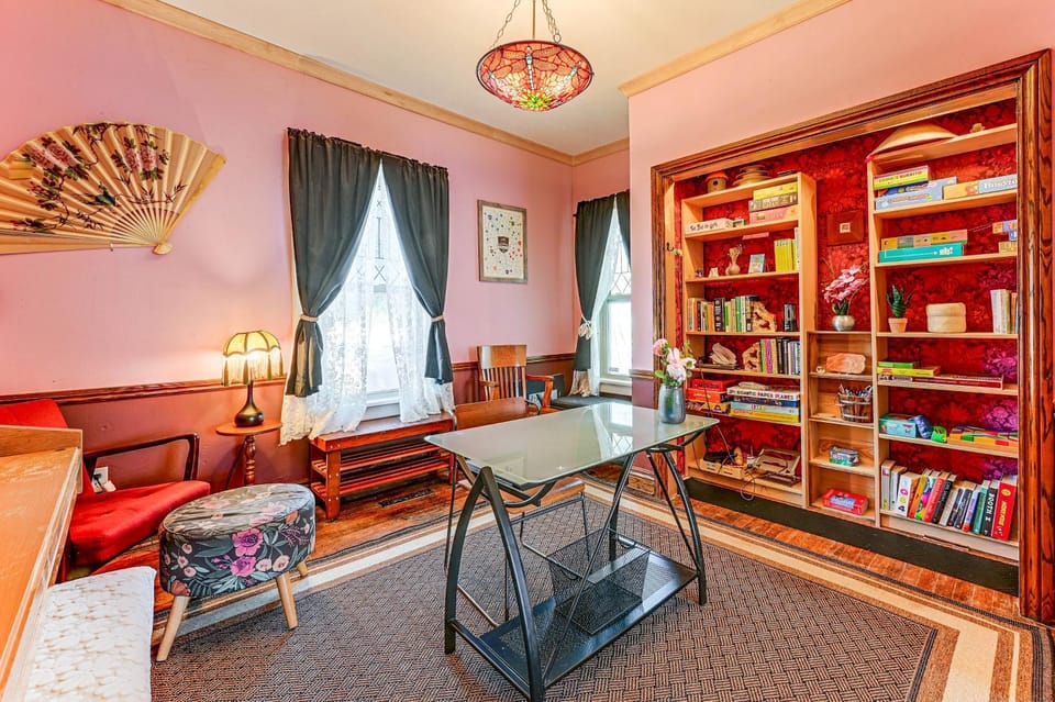 Historic Des Moines Home: Great for Families! House in Des Moines