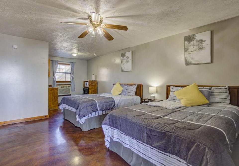 Lakeview Hotel Suite with Private Pier & Boat Ramp Hotel in Mississippi