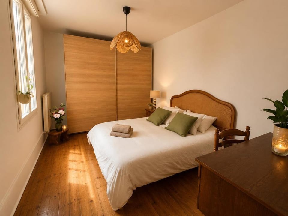 Charm and views of Les Halles Dijon - Balcon - Air conditioning Mobile Apartment in Dijon