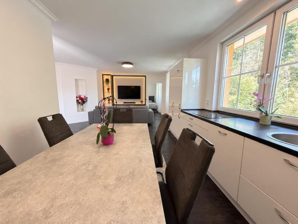 Mediterrane Villa Stilvolles 2 Zimmer Apartment Apartment in Singen