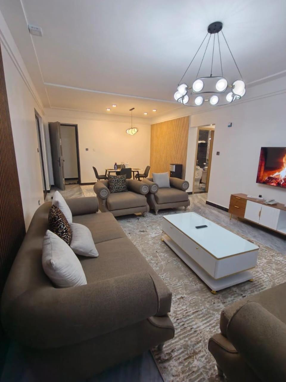 The modern executive fully furnished three bedroom apartment with breathtaking city views which features a swimming pool,fully fitted gym ,child play area and proximity to major shopping centers and restaurants Apartment in Nairobi County