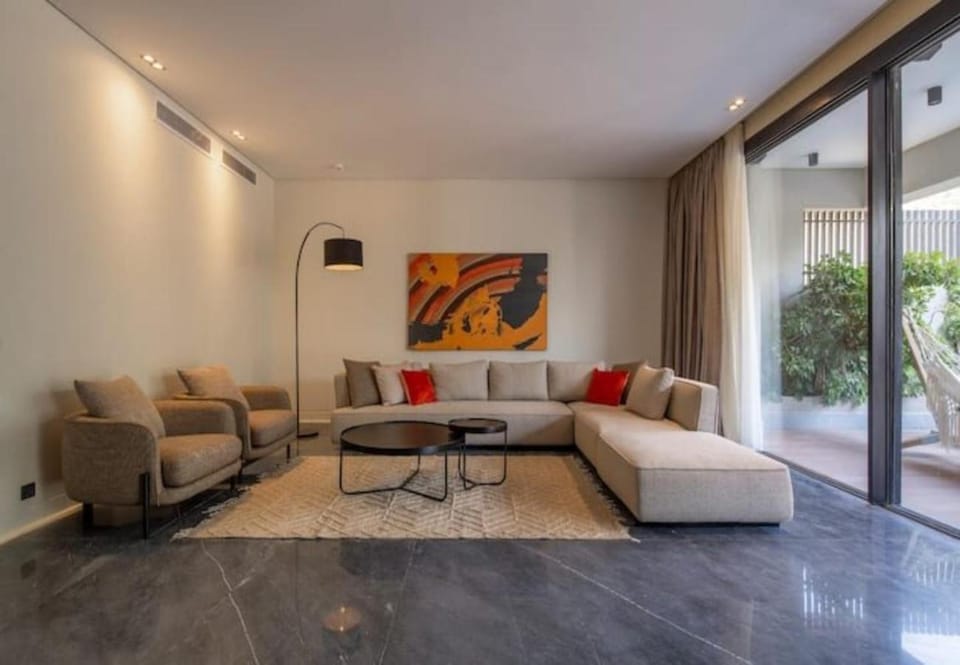 Living room, Seating area