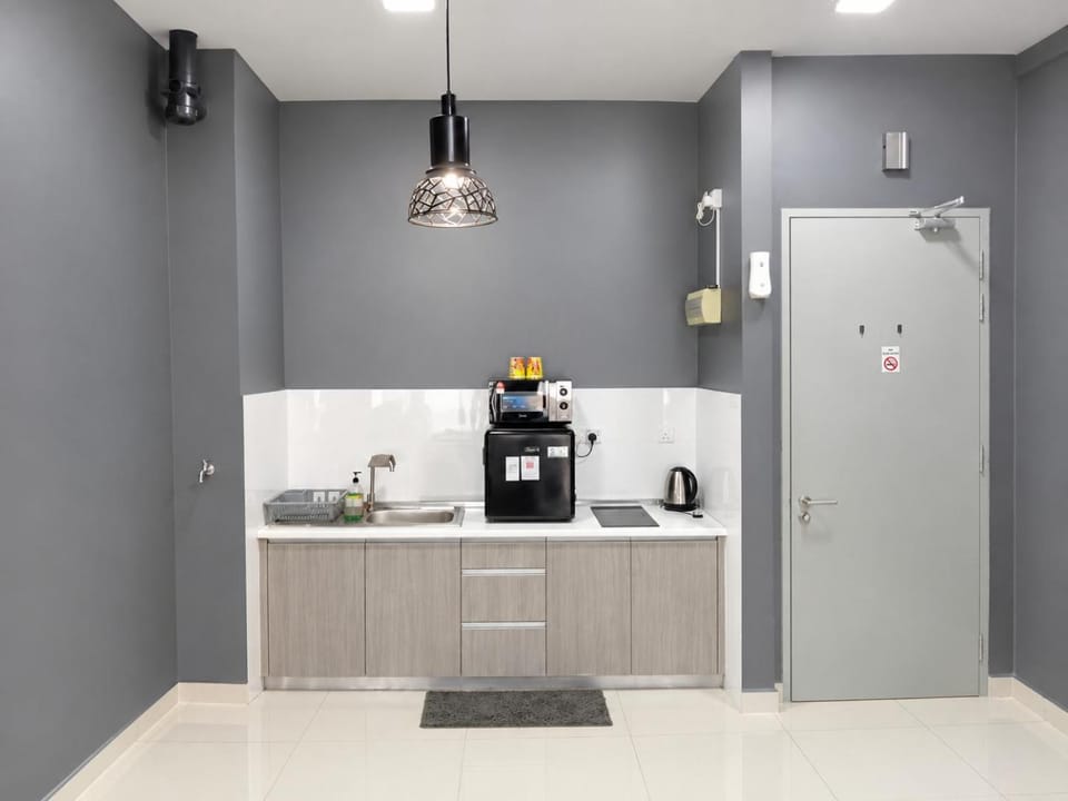 Budget Homestay With 2 Queen Bed Near KLIA and KLIA 2 Apartment in Selangor, Malaysia