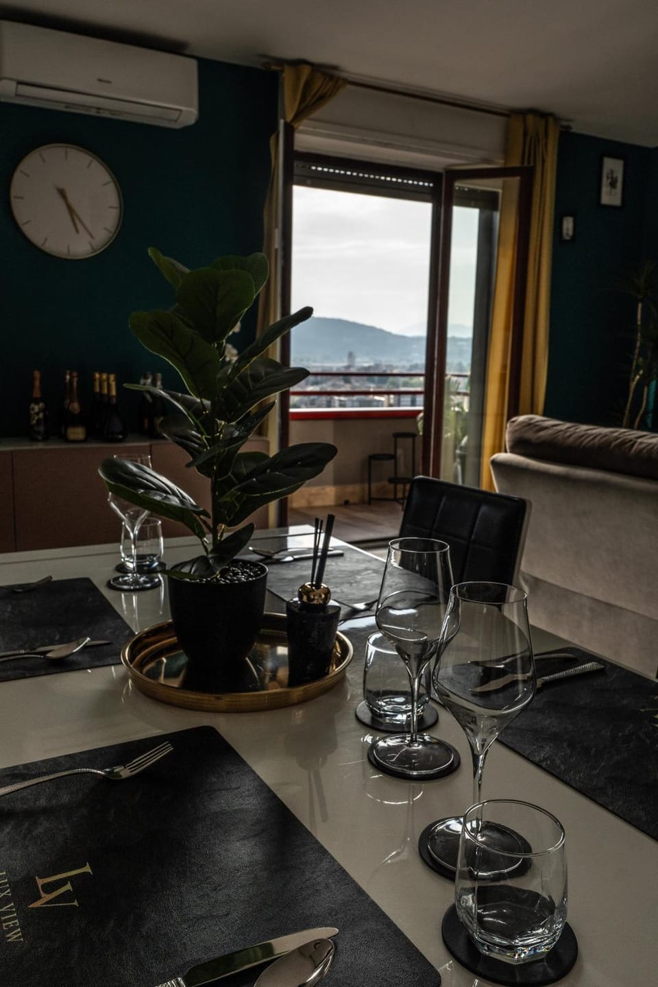Lux View Como Luxury & Swiss View Apartment hotel in Como