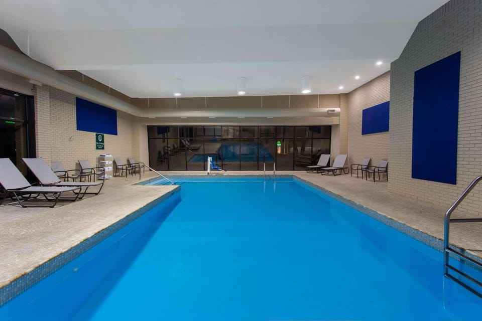 On site, Pool view, Swimming pool